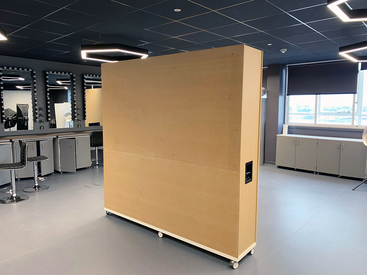 Mobile Partition Screen