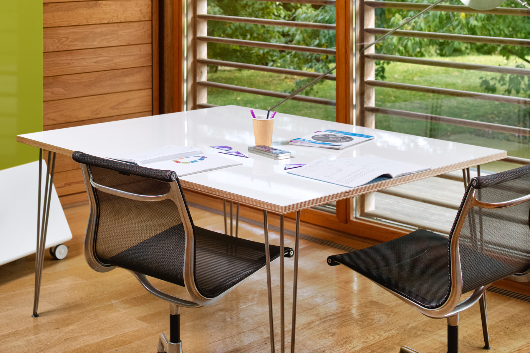 whiteboard tables for the classroom