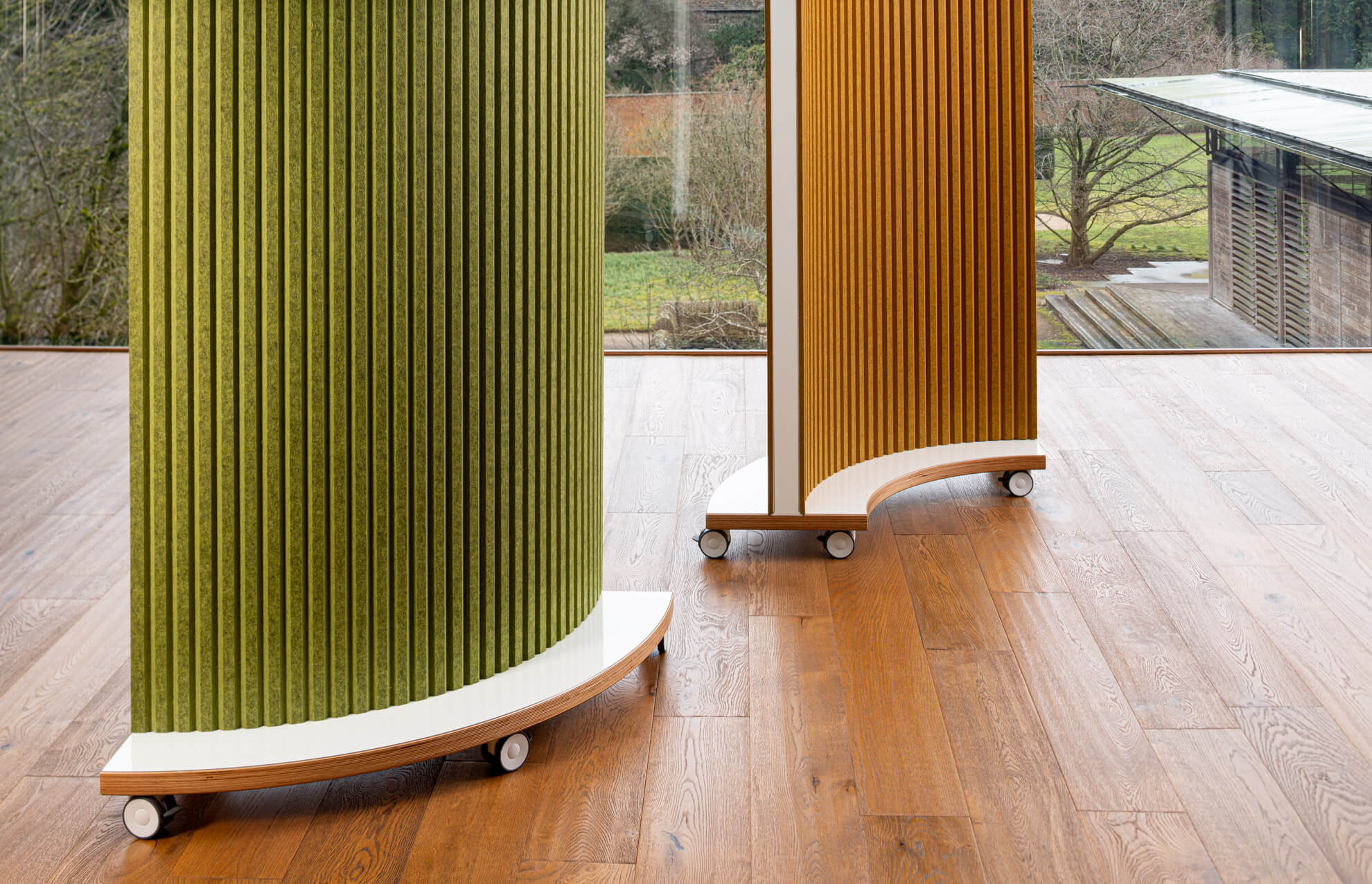 ThinkingWall mobile acoustic curve