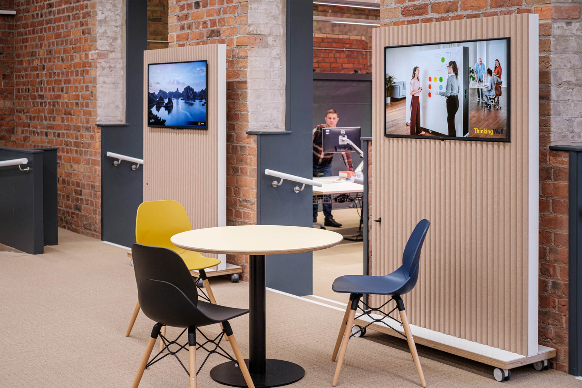 ThinkingWall Acoustic AV Freestander