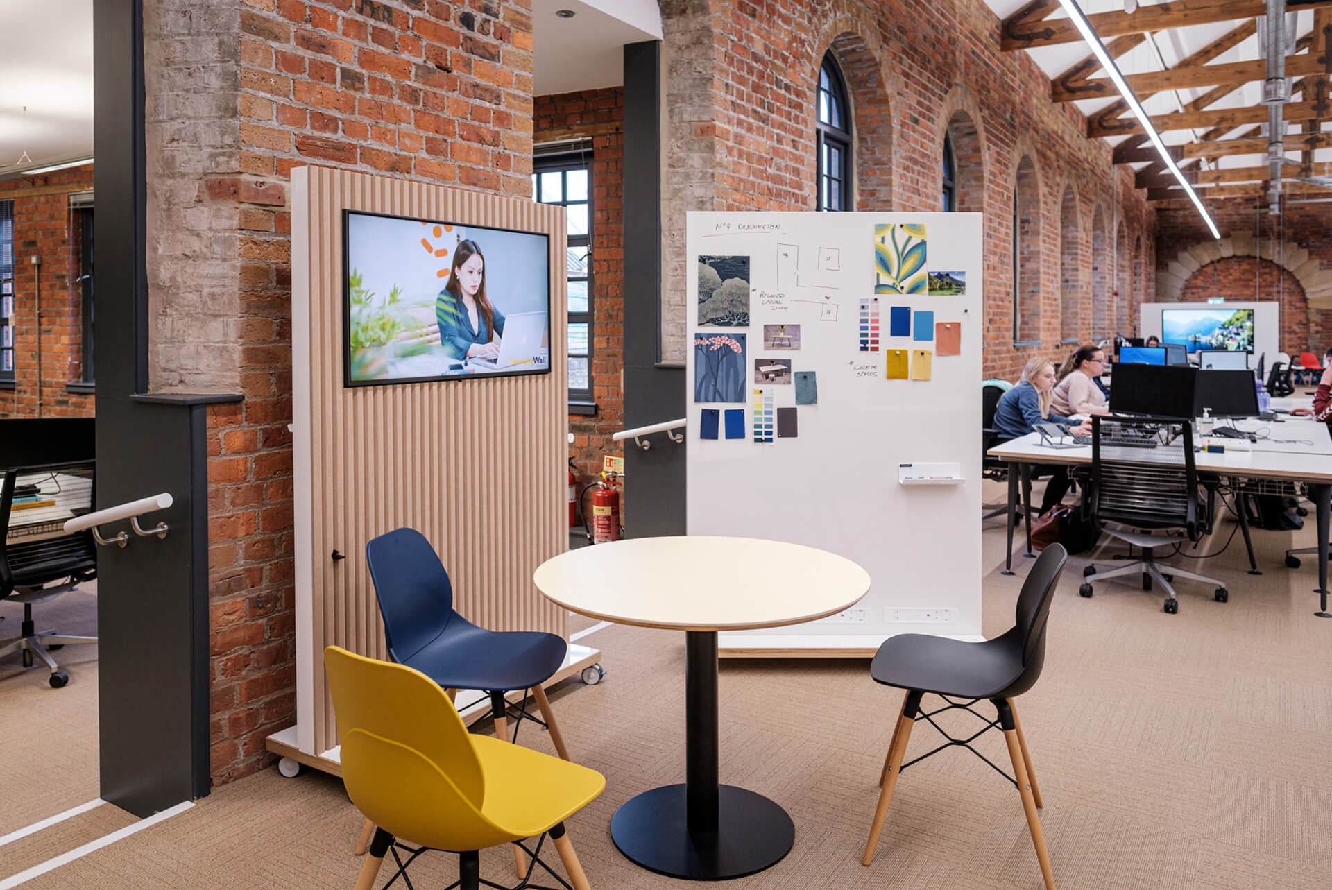 ThinkingWall Acoustic AV Freestander