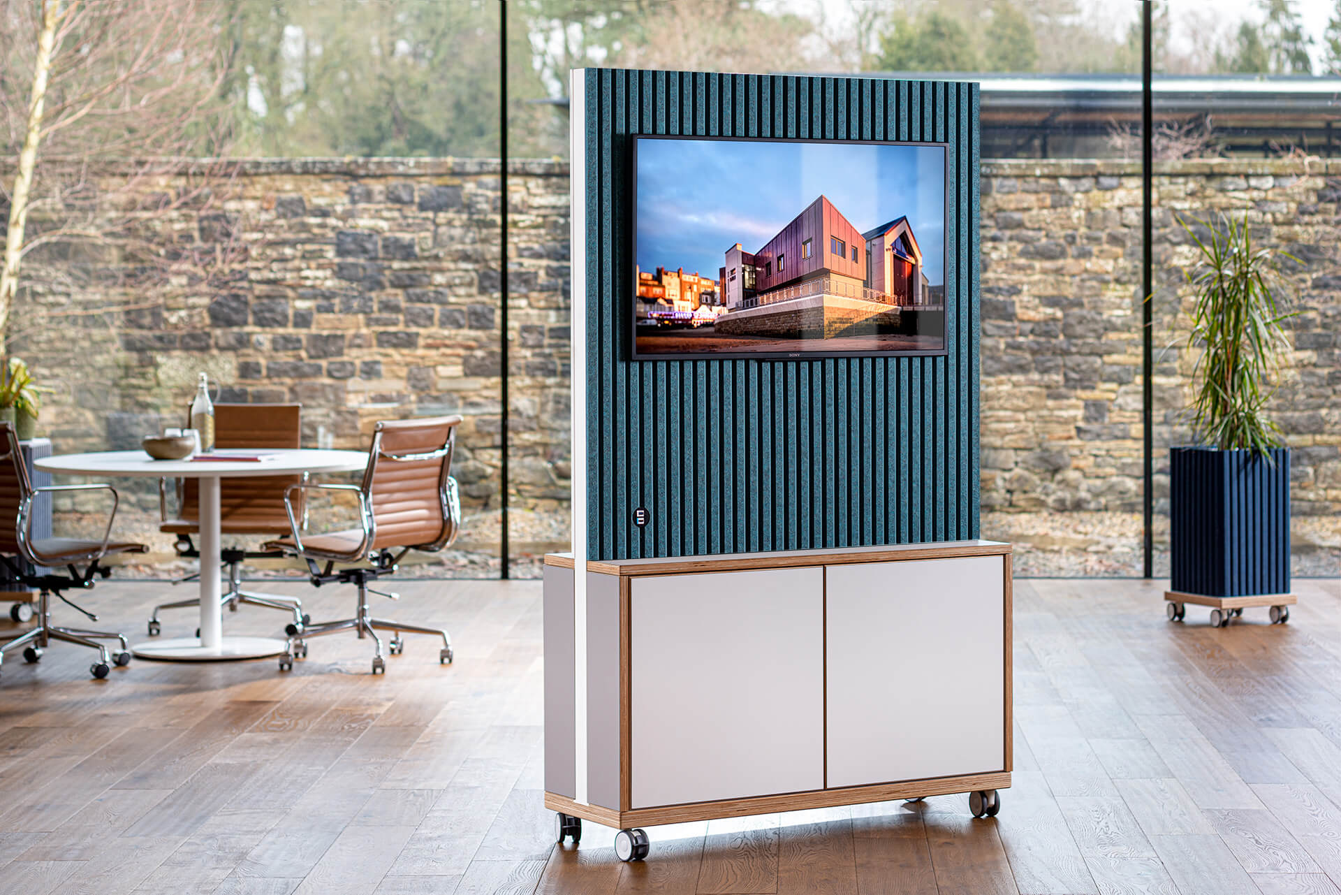 Mobile whiteboard media unit with storage