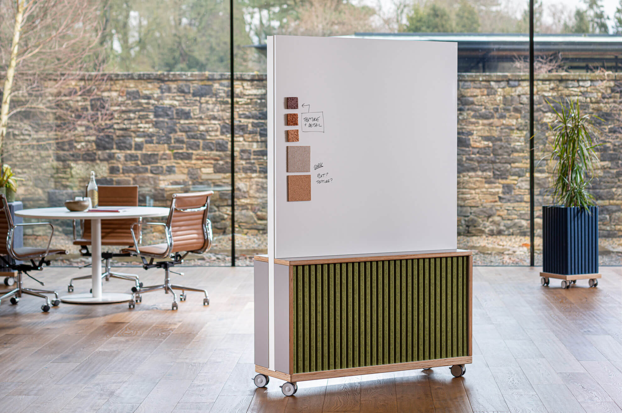 ThinkingWall Acoustic Cupboard Combi with whiteboard