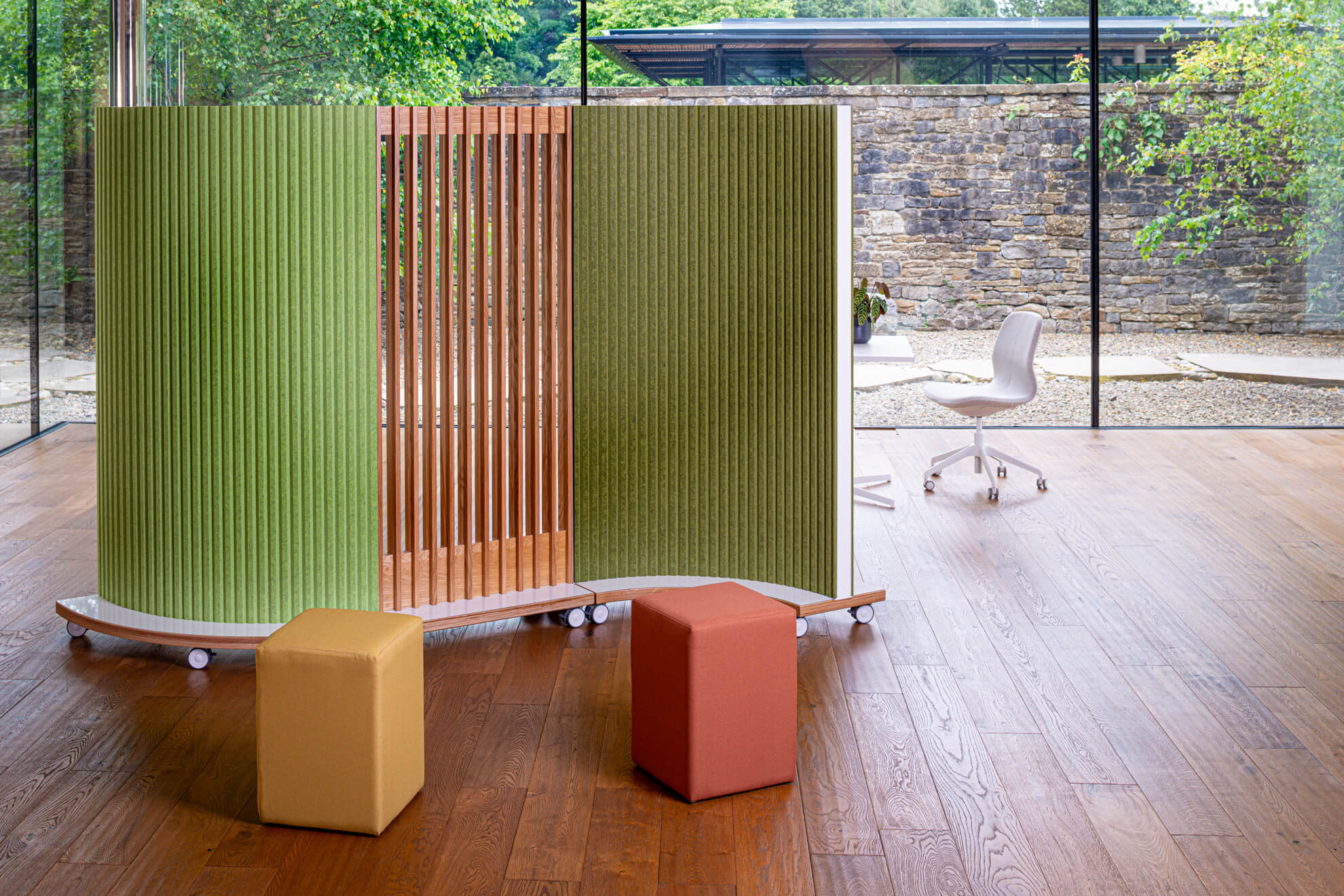 ThinkingWall Mobile Slatted Screen