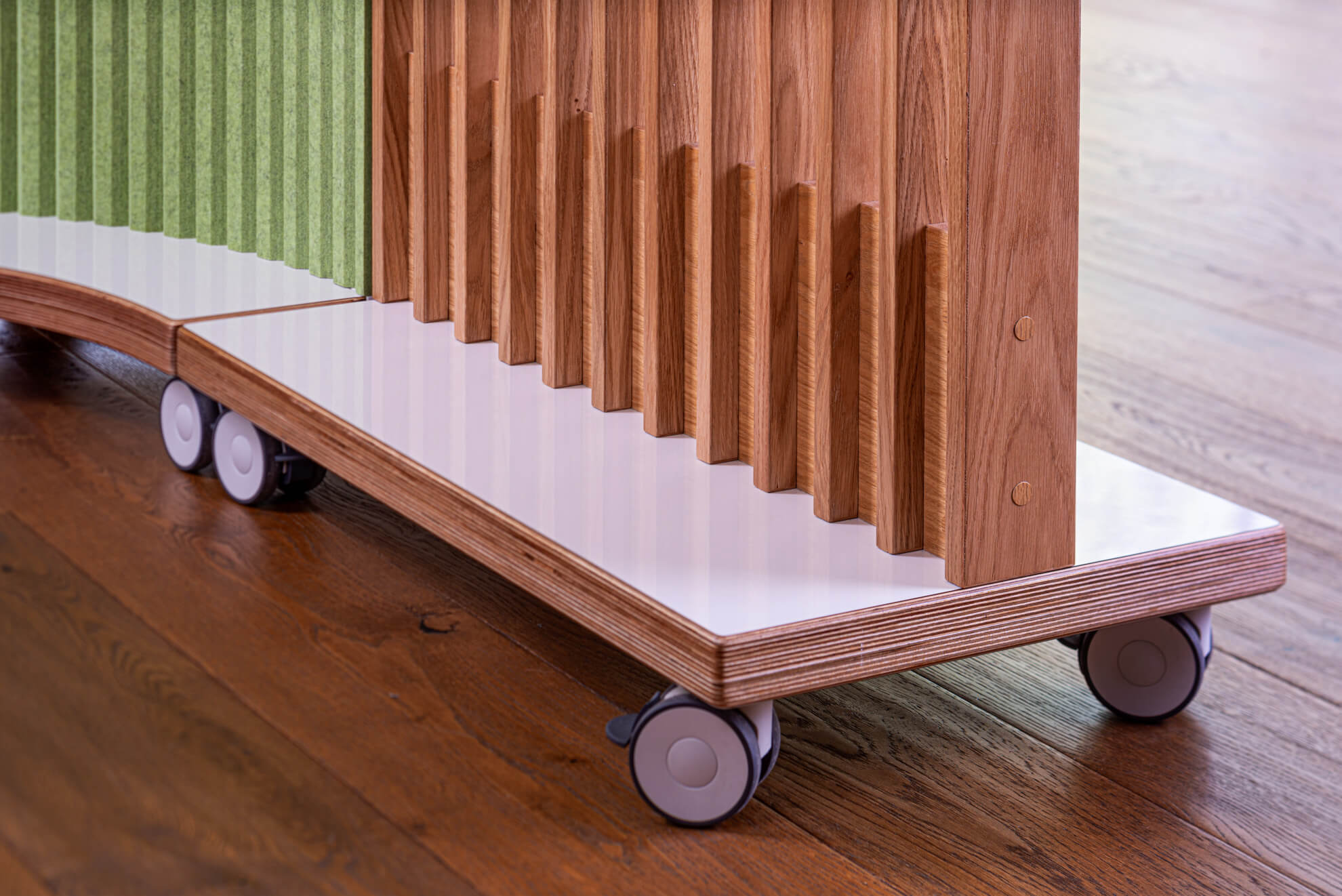 ThinkingWall Mobile Slatted Screen